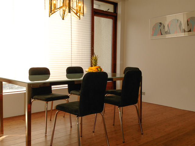 Living room - dining area